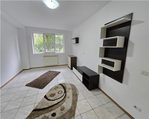 Apartament cu 3 camere in Tataras str Ciurchi